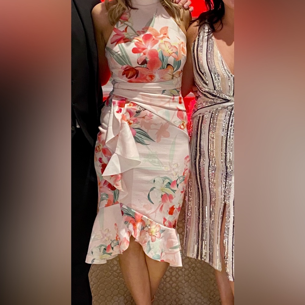 Stunning floral lipsy dress